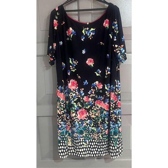 Eliza J Plus Size Black Floral Short Sleeve Exposed Back Zipper Shift Dress Sz 2 - Picture 1 of 6